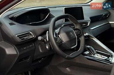 Внедорожник / Кроссовер Peugeot 3008 2018 в 