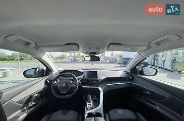 Внедорожник / Кроссовер Peugeot 3008 2018 в 