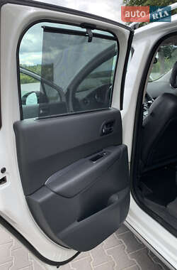 Внедорожник / Кроссовер Peugeot 3008 2011 в 