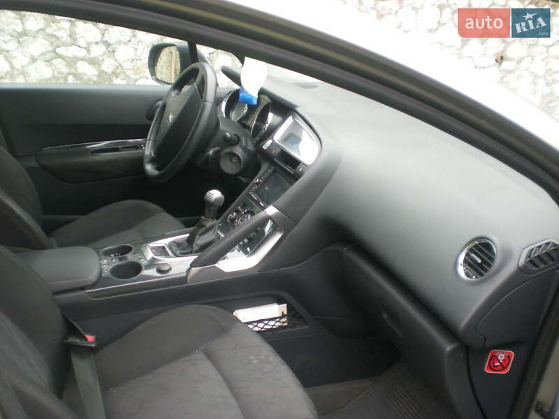 Позашляховик / Кросовер Peugeot 3008 2011 в Тернополі фото 6 Позашляховик / Кросовер Peugeot 3008 2011 в Тернополі