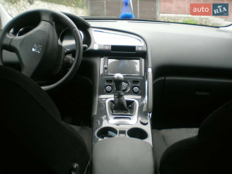 Позашляховик / Кросовер Peugeot 3008 2011 в Тернополі фото 9 Позашляховик / Кросовер Peugeot 3008 2011 в Тернополі