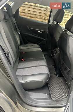 Внедорожник / Кроссовер Peugeot 3008 2020 в 