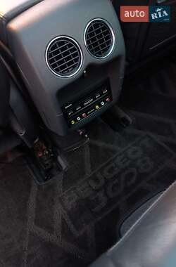 Внедорожник / Кроссовер Peugeot 3008 2010 в 