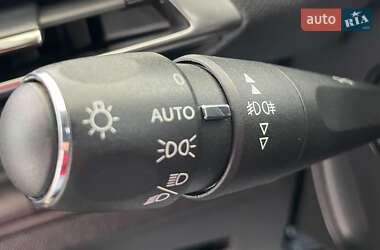 Внедорожник / Кроссовер Peugeot 3008 2019 в 