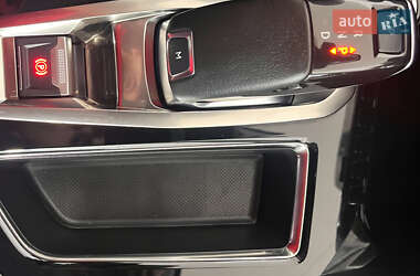 Позашляховик / Кросовер Peugeot 3008 2019 в 