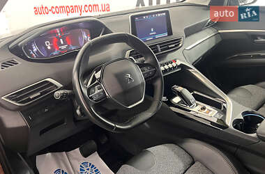 Позашляховик / Кросовер Peugeot 3008 2019 в 