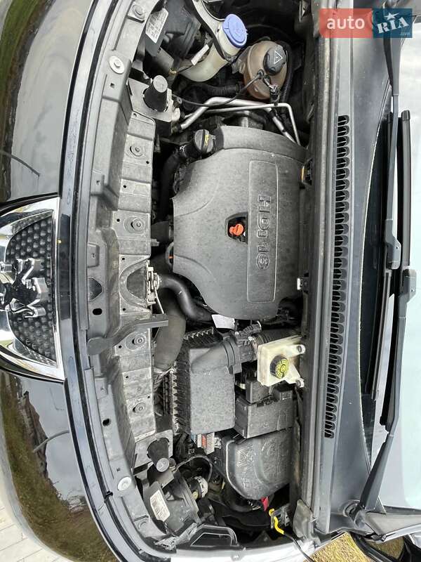 Позашляховик / Кросовер Peugeot 3008 2010 в Рівному