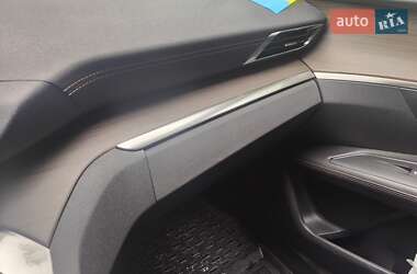 Внедорожник / Кроссовер Peugeot 3008 2020 в 