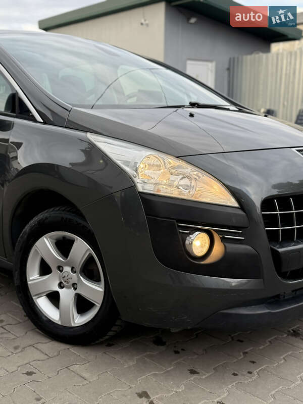 Внедорожник / Кроссовер Peugeot 3008 2012 в Луцке