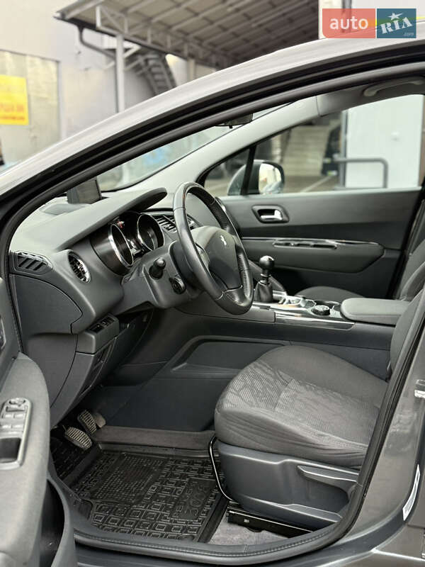 Внедорожник / Кроссовер Peugeot 3008 2012 в Луцке