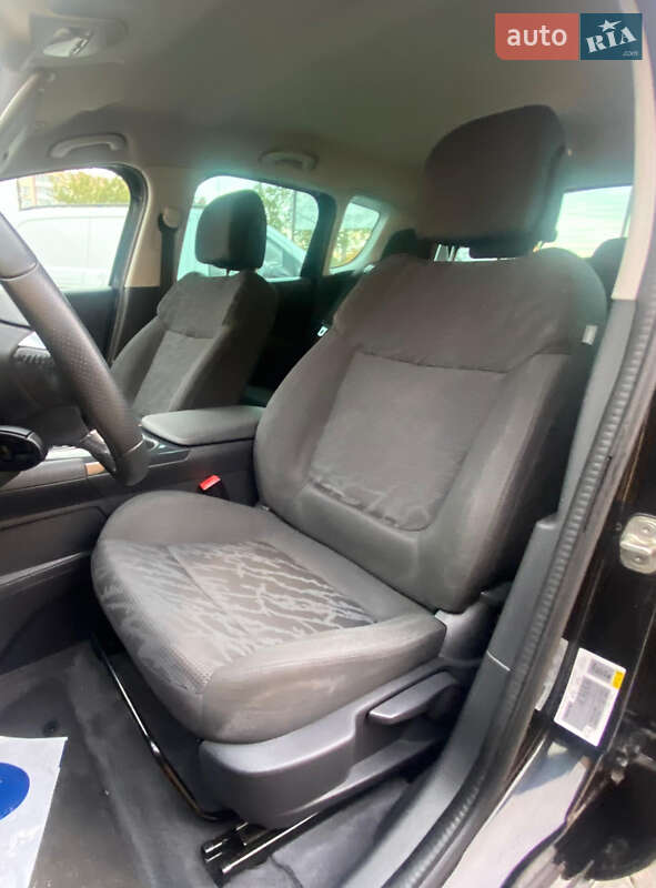 Внедорожник / Кроссовер Peugeot 3008 2013 в Ровно фото 16 Внедорожник / Кроссовер Peugeot 3008 2013 в Ровно