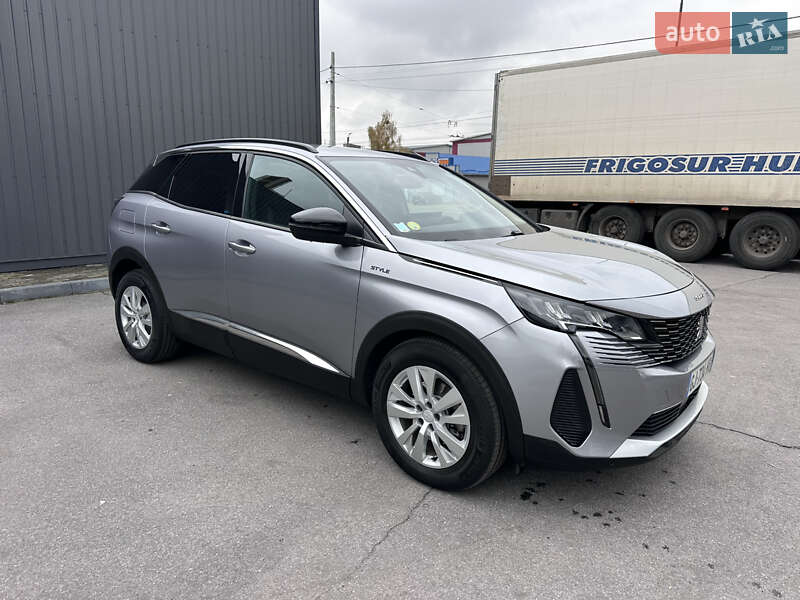 Внедорожник / Кроссовер Peugeot 3008 2022 в 