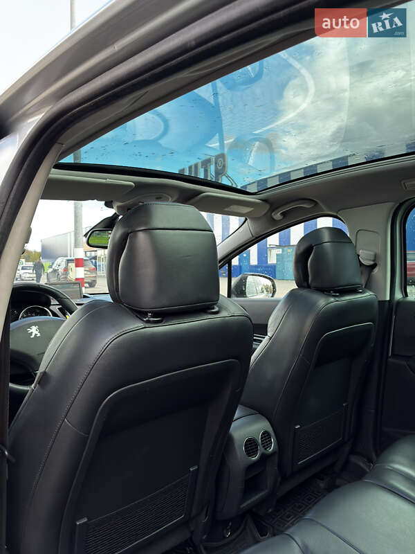 Позашляховик / Кросовер Peugeot 3008 2010 в Дубні