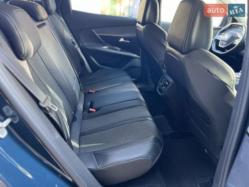 Позашляховик / Кросовер Peugeot 3008 2021 в Львові