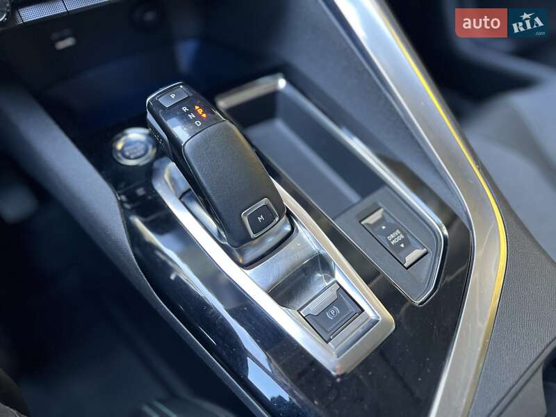 Позашляховик / Кросовер Peugeot 3008 2021 в Львові