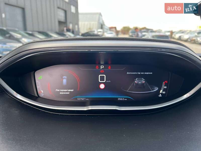 Внедорожник / Кроссовер Peugeot 3008 2017 в Львове