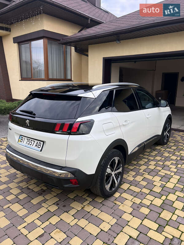 Позашляховик / Кросовер Peugeot 3008 2018 в  фото Позашляховик / Кросовер Peugeot 3008 2018 в