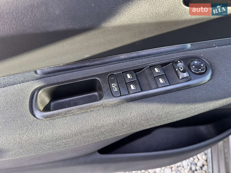 Внедорожник / Кроссовер Peugeot 3008 2013 в Ивано-Франковске