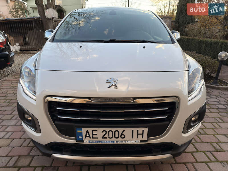 Внедорожник / Кроссовер Peugeot 3008 2015 в Ивано-Франковске