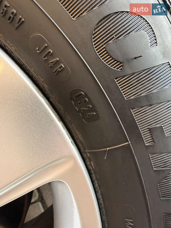 Внедорожник / Кроссовер Peugeot 3008 2015 в Ивано-Франковске