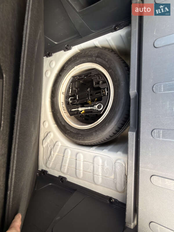 Внедорожник / Кроссовер Peugeot 3008 2015 в Ивано-Франковске