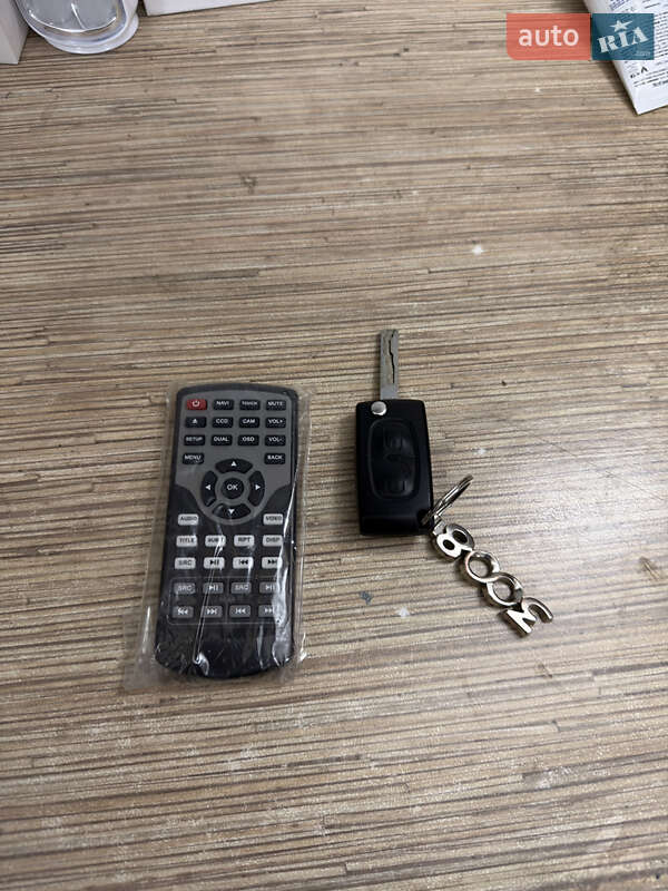 Внедорожник / Кроссовер Peugeot 3008 2015 в Ивано-Франковске