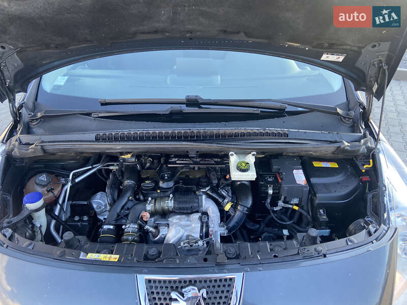 Внедорожник / Кроссовер Peugeot 3008 2012 в Львове фото 29 Внедорожник / Кроссовер Peugeot 3008 2012 в Львове