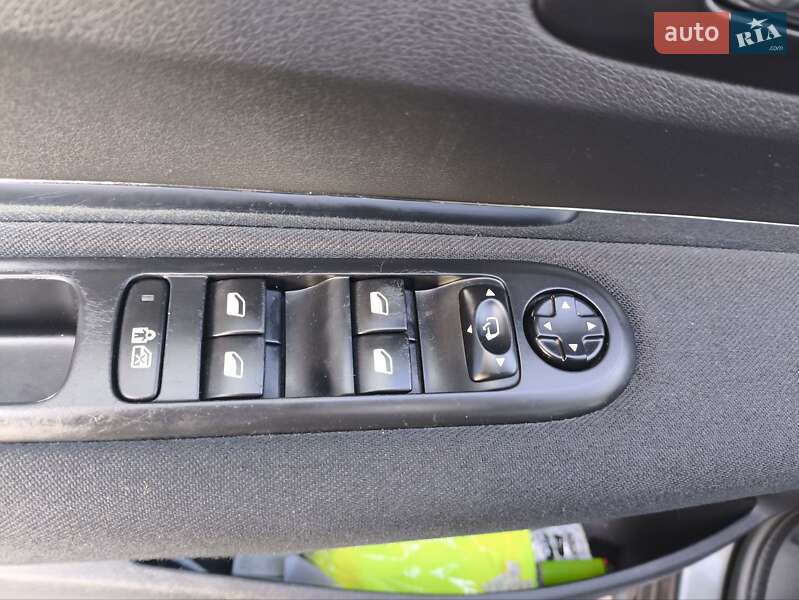 Внедорожник / Кроссовер Peugeot 3008 2012 в Ковеле