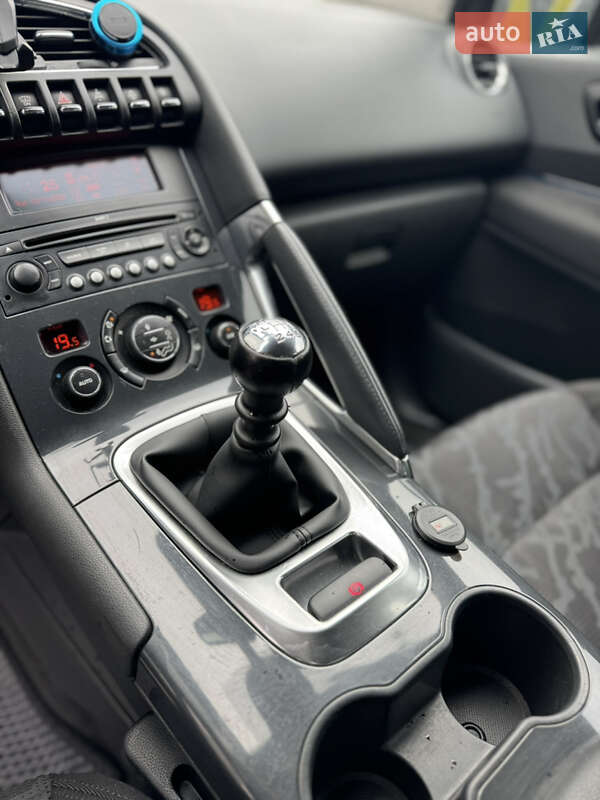 Позашляховик / Кросовер Peugeot 3008 2009 в Львові