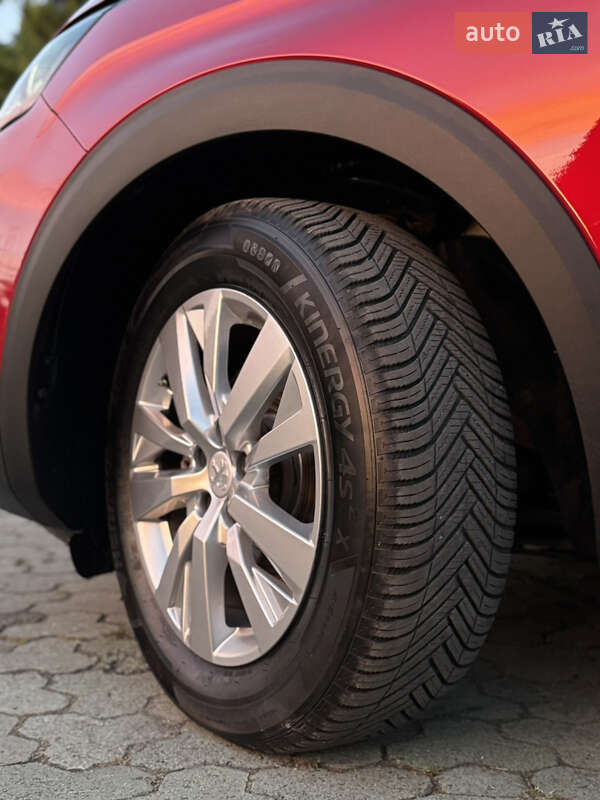 Внедорожник / Кроссовер Peugeot 3008 2021 в Дубно