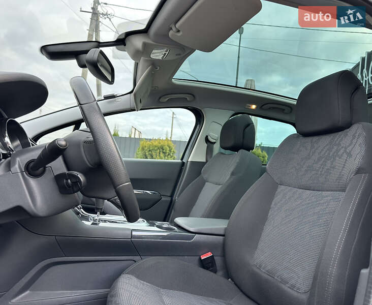 Позашляховик / Кросовер Peugeot 3008 2011 в Луцьку