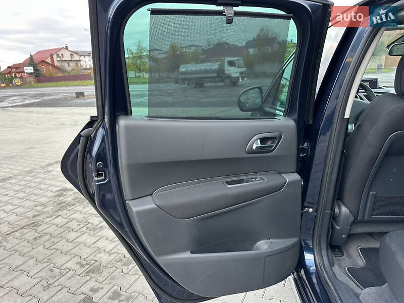 Позашляховик / Кросовер Peugeot 3008 2011 в Луцьку