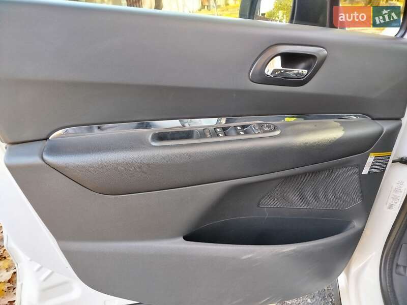 Внедорожник / Кроссовер Peugeot 3008 2011 в Черкассах фото 20 Внедорожник / Кроссовер Peugeot 3008 2011 в Черкассах