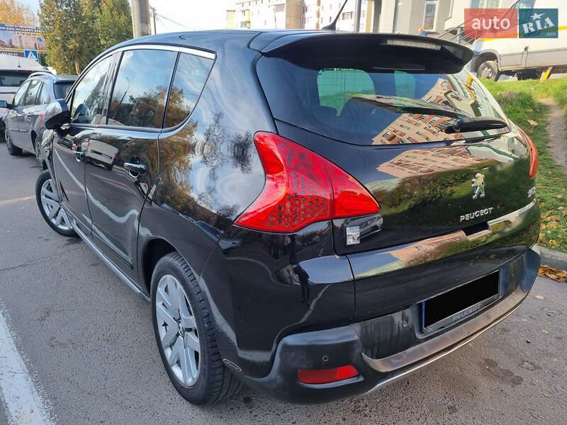 Позашляховик / Кросовер Peugeot 3008 2013 в Рівному