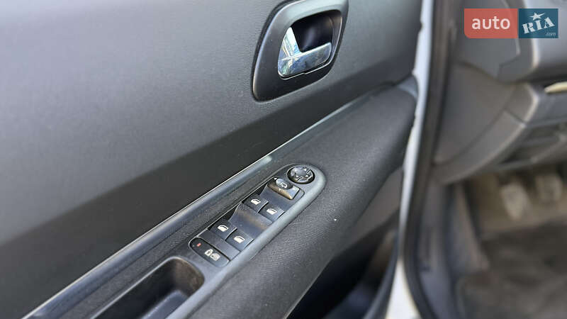 Внедорожник / Кроссовер Peugeot 3008 2010 в Ивано-Франковске