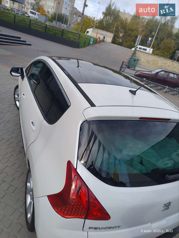 Внедорожник / Кроссовер Peugeot 3008 2011 в Тернополе