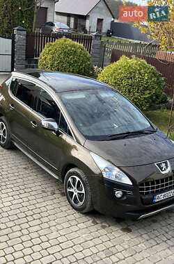 Позашляховик / Кросовер Peugeot 3008 2010 в Шацьку