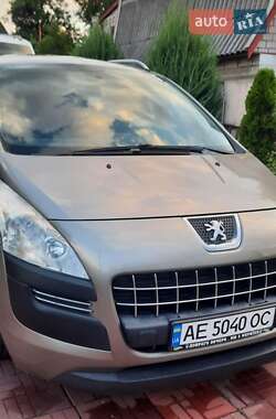 Внедорожник / Кроссовер Peugeot 3008 2011 в Днепре