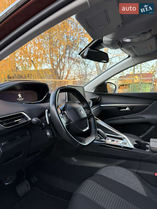 Внедорожник / Кроссовер Peugeot 3008 2017 в Самборе фото 30 Внедорожник / Кроссовер Peugeot 3008 2017 в Самборе