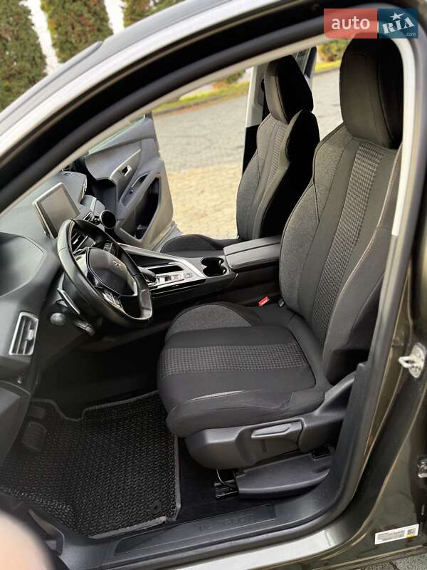 Внедорожник / Кроссовер Peugeot 3008 2019 в Дубно