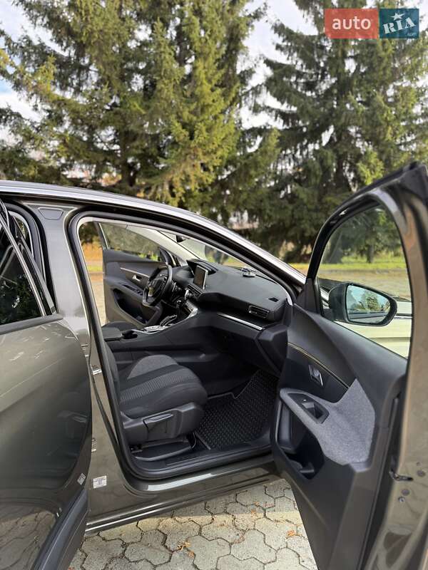 Внедорожник / Кроссовер Peugeot 3008 2019 в Дубно