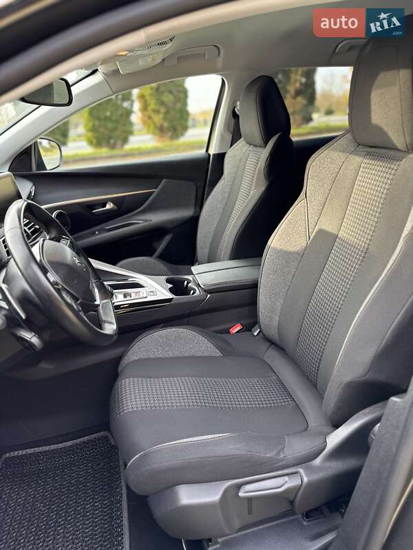 Внедорожник / Кроссовер Peugeot 3008 2019 в Дубно