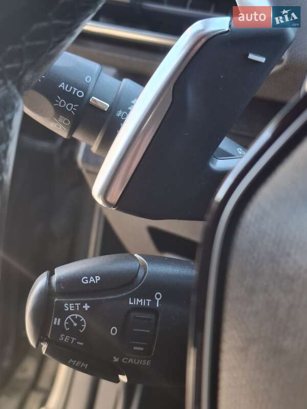 Позашляховик / Кросовер Peugeot 3008 2020 в Києві