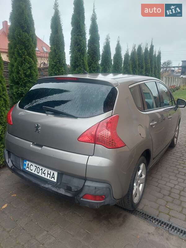 Внедорожник / Кроссовер Peugeot 3008 2011 в Луцке фото 2 Внедорожник / Кроссовер Peugeot 3008 2011 в Луцке