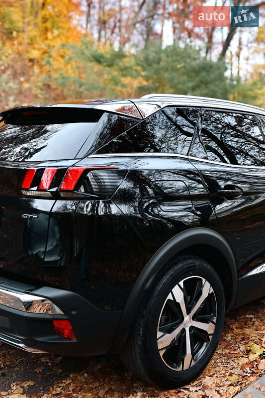Позашляховик / Кросовер Peugeot 3008 2017 в Львові