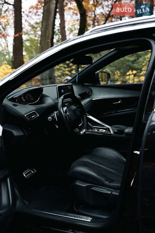 Позашляховик / Кросовер Peugeot 3008 2017 в Львові