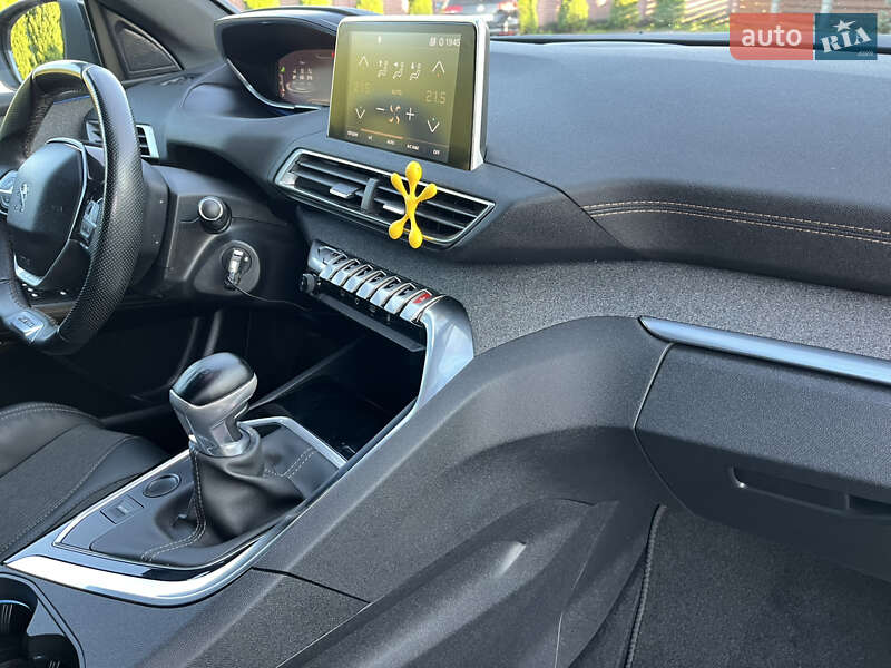 Позашляховик / Кросовер Peugeot 3008 2017 в Самборі