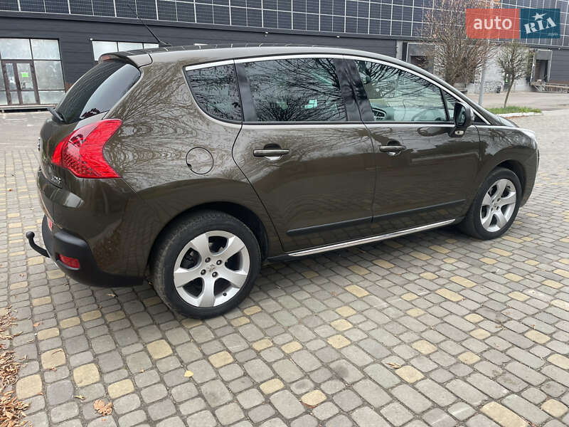 Внедорожник / Кроссовер Peugeot 3008 2012 в Луцке