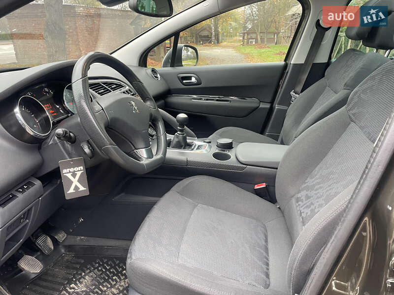 Внедорожник / Кроссовер Peugeot 3008 2012 в Луцке