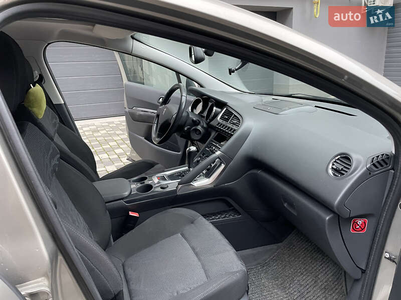 Позашляховик / Кросовер Peugeot 3008 2010 в Івано-Франківську фото 10 Позашляховик / Кросовер Peugeot 3008 2010 в Івано-Франківську